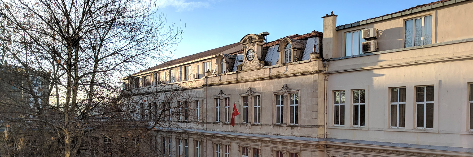 Saint Benoit Fransız Lisesi 2019-2020 Taban Puanı, Kontenjan Bilgisi ve Öğrenim Ücretleri