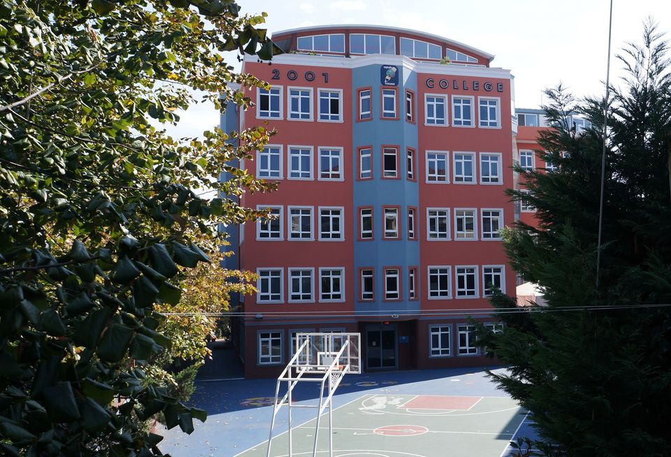 Özel Yeşilköy 2001 Koleji İlkokul ve Ortaokulu